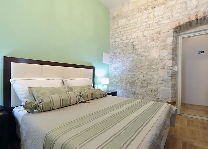 パレス アウグビオ