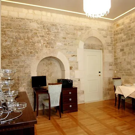 Palace Augubio