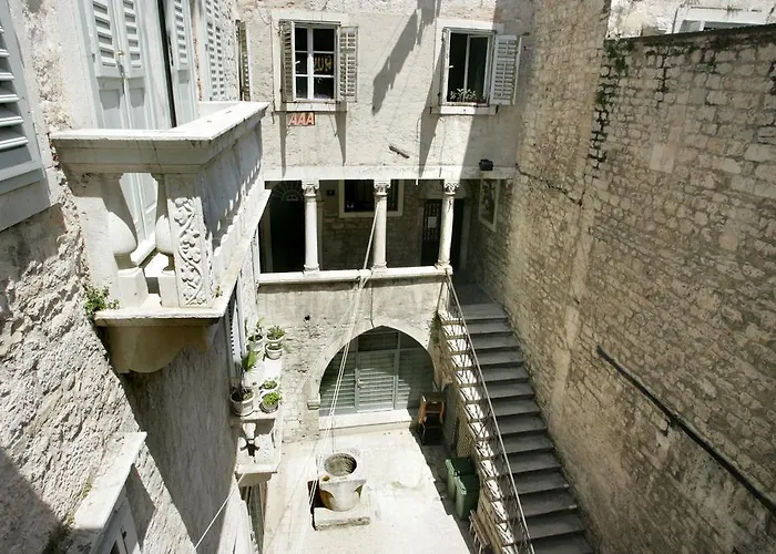 Palace Augubio Split